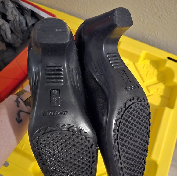 AEROSOLES Black Slip-Ons - Picture 3 of 4